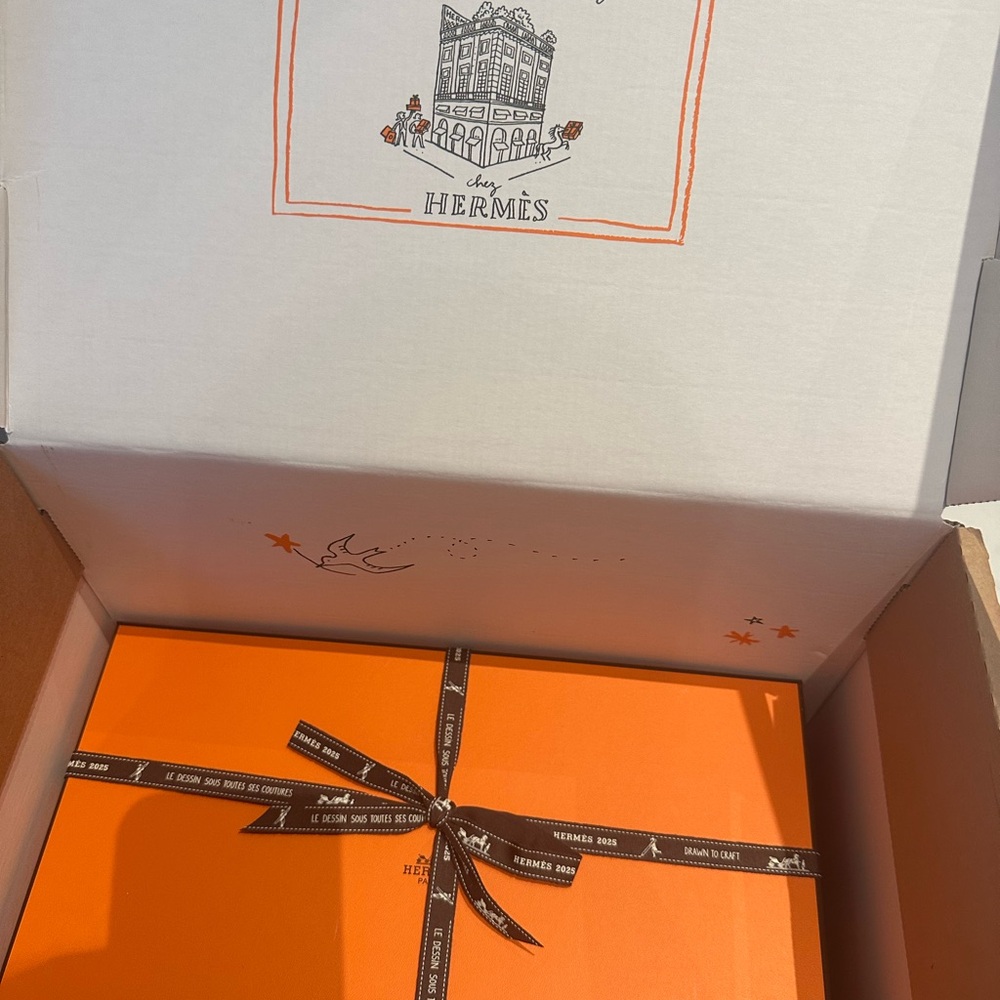 White and Green Bread Maker